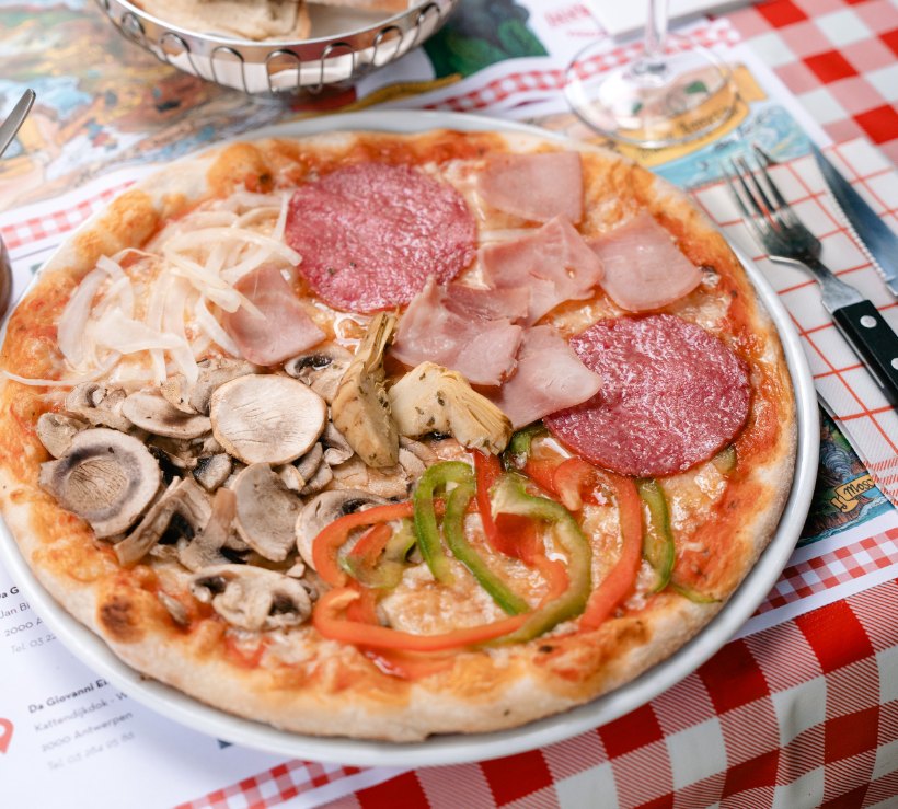 pizza pasta carbonara ossobucco da giovanni lekker eten